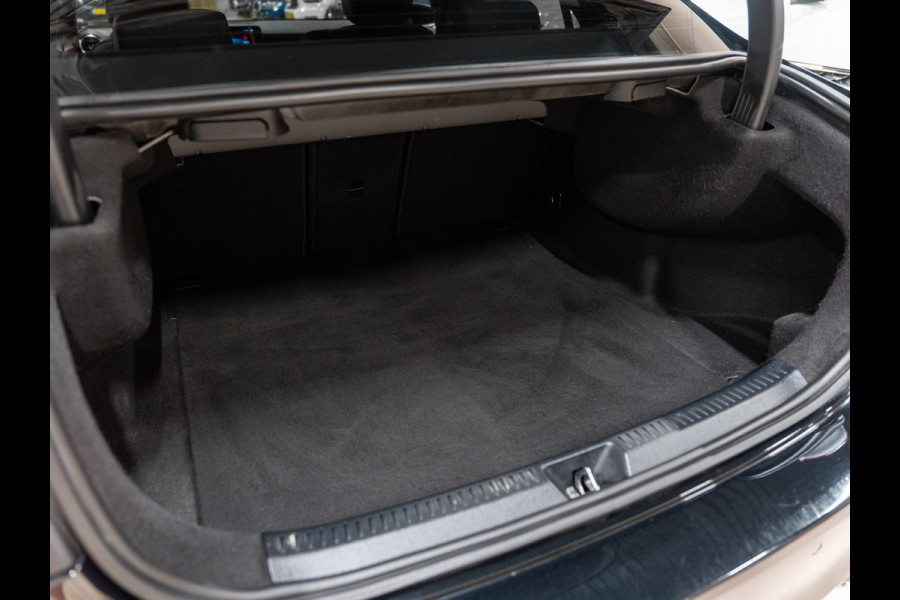 Mercedes-Benz A-Klasse A200 AMG Limousine, Wide Screen, Navi, Voll Led, Camera, 19" AMG Velgen, PDC, Volledig Onderhouden