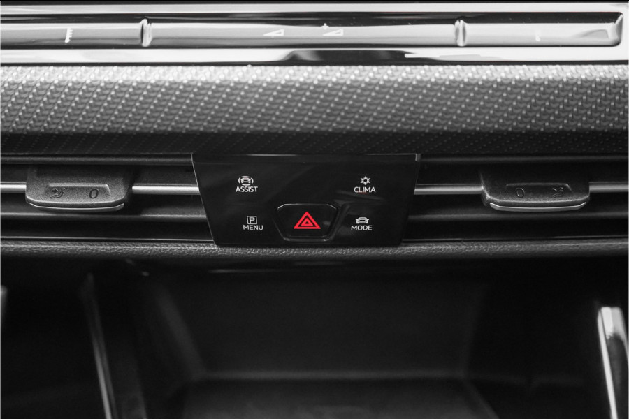 Volkswagen Golf 1.5 eTSI R-Line Camera Carplay Ambiente