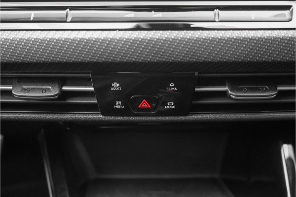 Volkswagen Golf 1.5 eTSI R-Line Camera Carplay Ambiente