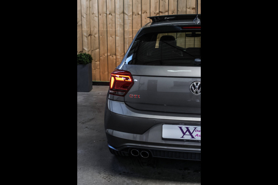 Volkswagen Polo 2.0 TSI GTI *Pano*Camera*Alcantara*Keyless*Stoelverwarming*