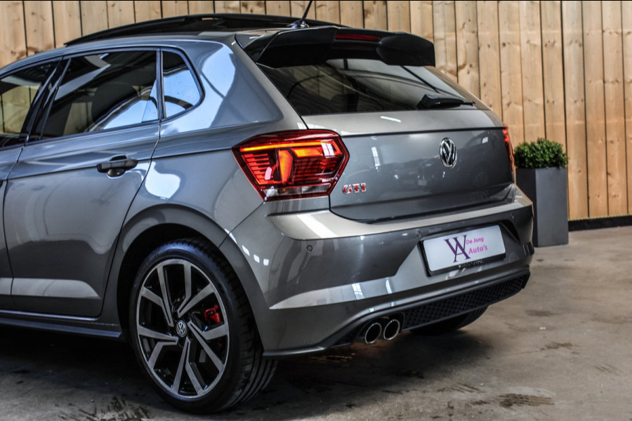 Volkswagen Polo 2.0 TSI GTI *Pano*Camera*Alcantara*Keyless*Stoelverwarming*
