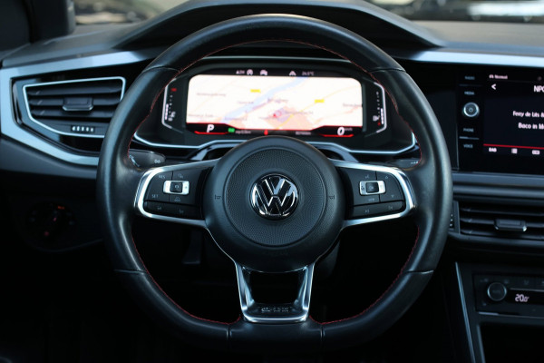 Volkswagen Polo 2.0 TSI GTI *Pano*Camera*Alcantara*Keyless*Stoelverwarming*