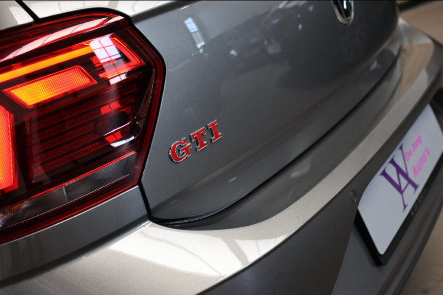 Volkswagen Polo 2.0 TSI GTI *Pano*Camera*Alcantara*Keyless*Stoelverwarming*