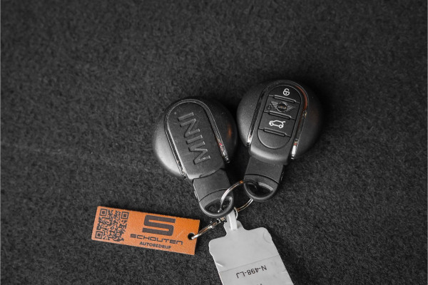 MINI 5-deurs 2.0 Cooper S John Cooper Works Pano ACC Leder Camera Stoelverw