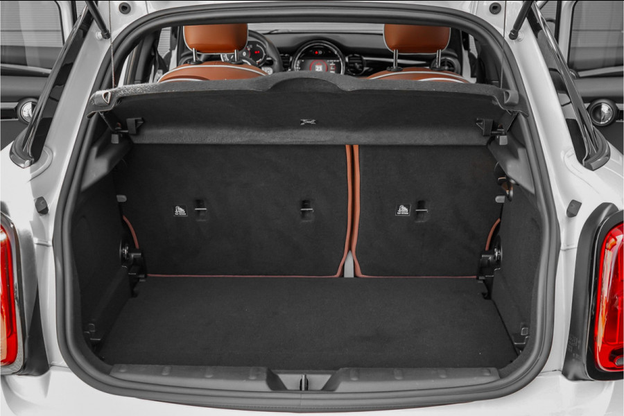 MINI 5-deurs 2.0 Cooper S John Cooper Works Pano ACC Leder Camera Stoelverw