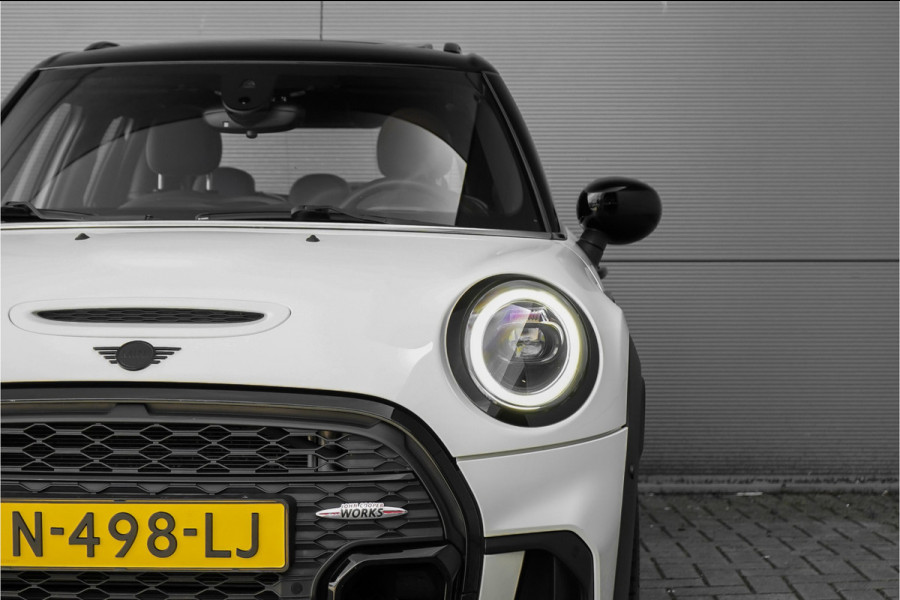 MINI 5-deurs 2.0 Cooper S John Cooper Works Pano ACC Leder Camera Stoelverw