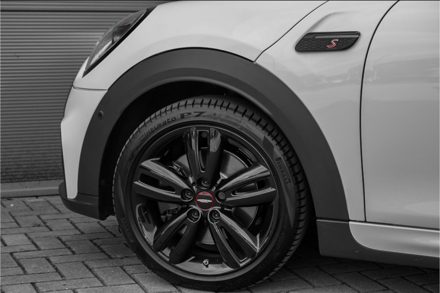 MINI 5-deurs 2.0 Cooper S John Cooper Works Pano ACC Leder Camera Stoelverw