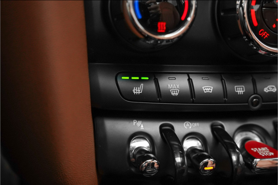 MINI 5-deurs 2.0 Cooper S John Cooper Works Pano ACC Leder Camera Stoelverw