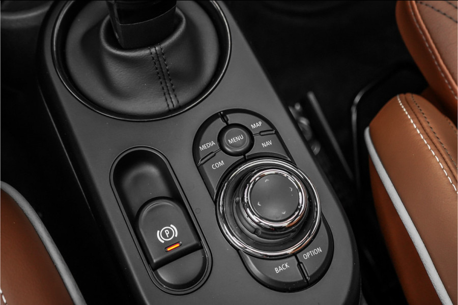 MINI 5-deurs 2.0 Cooper S John Cooper Works Pano ACC Leder Camera Stoelverw