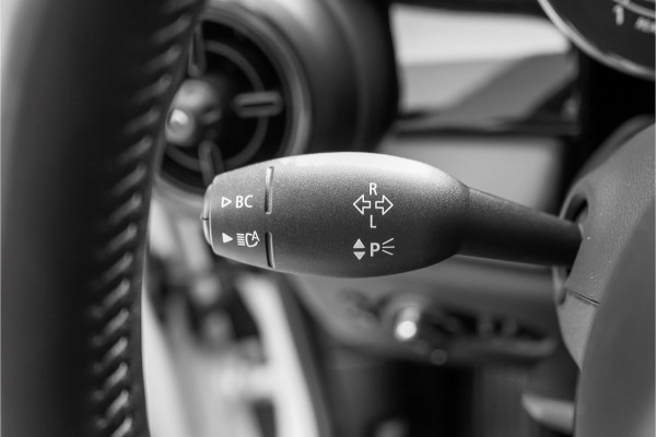 MINI 5-deurs 2.0 Cooper S John Cooper Works Pano ACC Leder Camera Stoelverw