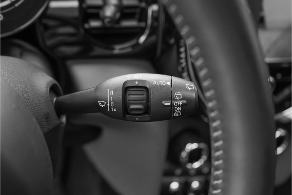 MINI 5-deurs 2.0 Cooper S John Cooper Works Pano ACC Leder Camera Stoelverw