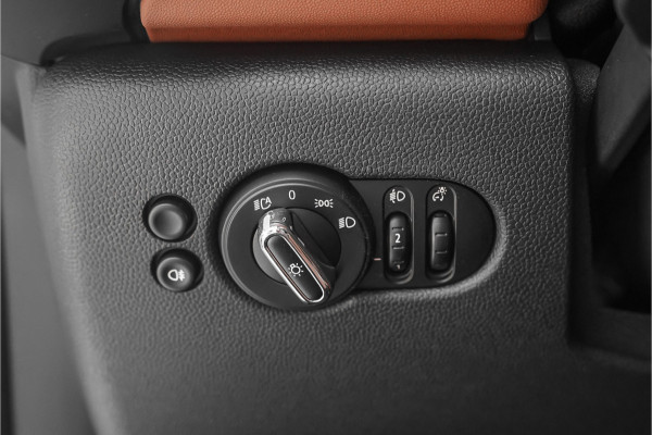 MINI 5-deurs 2.0 Cooper S John Cooper Works Pano ACC Leder Camera Stoelverw