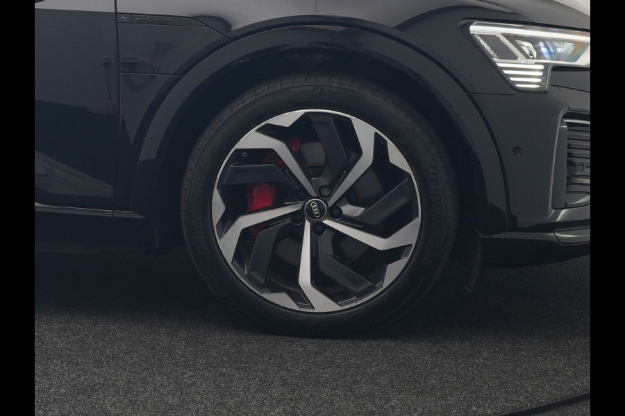 Audi Q8 e-tron Sportback 55 Quattro S edition 95 kWh 408pk Dealer O.H | Luchtvering | Panodak | Black Optic | Adaptive Cruise | 360 Camera | B&O Soundsystem | 21"L.M | Alcantara Sportstoelen Memory | Apple Carplay | Matrix LED |