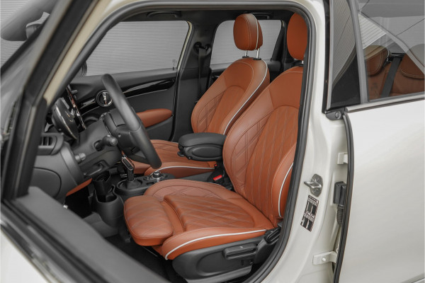 MINI 5-deurs 2.0 Cooper S John Cooper Works Pano ACC Leder Camera Stoelverw
