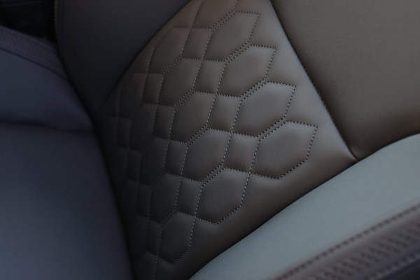 Volvo XC90 2.0 T8 Plug-in hybrid AWD Plus Bright *Pano*H/K*360 Camera*Head-Up*