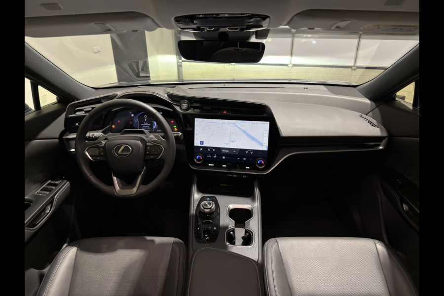 Lexus RZ 450e Executive Line 71 kWh | Leder interieur | Stoelen gekoeld & verwarmd | LMV 20" | Soh (batterijcheck) Waarde 97,9 %