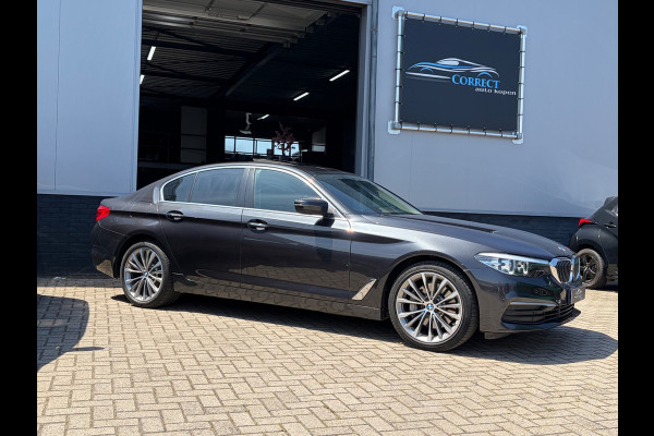 BMW 5 Serie 530i xDrive High Executive|Schuifdak|Memory|Trekhaak|