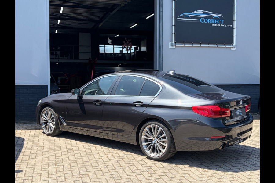 BMW 5 Serie 530i xDrive High Executive|Schuifdak|Memory|Trekhaak|