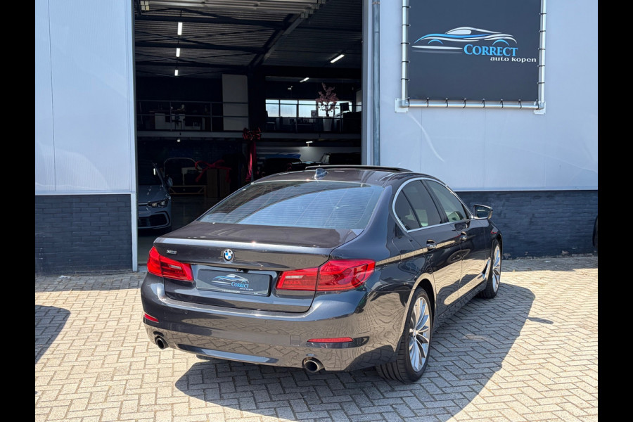 BMW 5 Serie 530i xDrive High Executive|Schuifdak|Memory|Trekhaak|