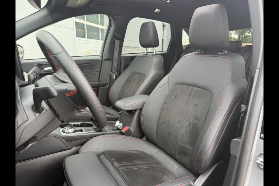 Ford Kuga Plug-In Hybrid ST-Line X TREKHAAK! PANODAK! TECHPACK! WINTERPACK