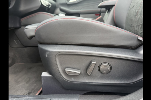 Ford Kuga Plug-In Hybrid ST-Line X TREKHAAK! PANODAK! TECHPACK! WINTERPACK