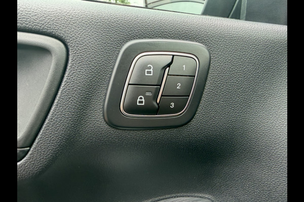 Ford Kuga Plug-In Hybrid ST-Line X TREKHAAK! PANODAK! TECHPACK! WINTERPACK