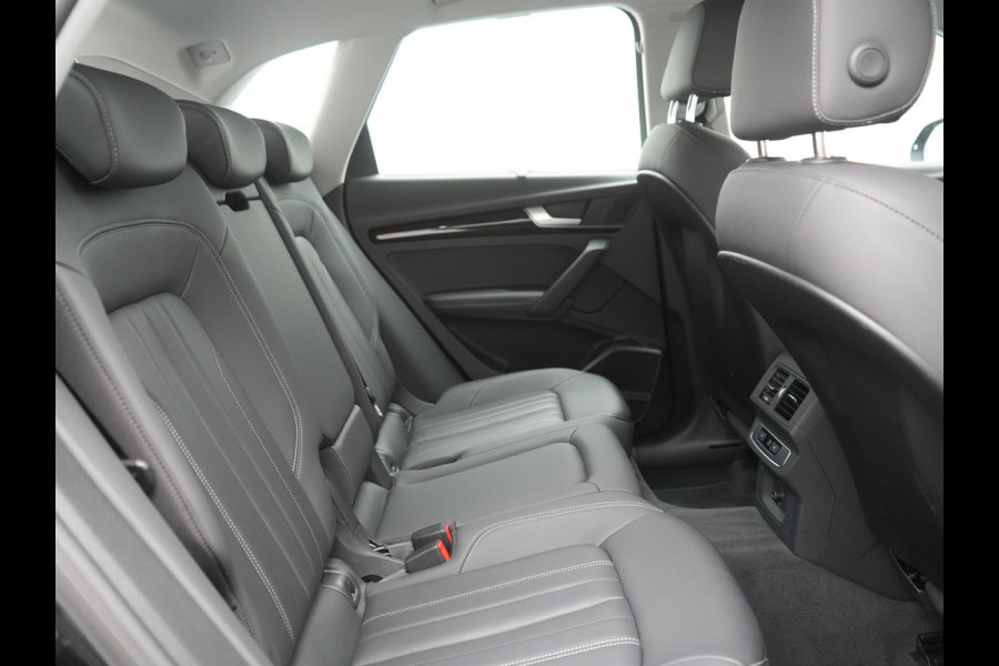 Audi Q5 50 TFSI e quattro S Line PHEV 300pk Dealer O.H | Trekhaak Af Fabriek | 360 Camera | Adaptive Cruise | Head Up | Lederen Stoelen Memory & Verwarmd | Blis | Keyless | Navigatie | Virtual | DAB | 19"L.M | Plug In Hybrid |