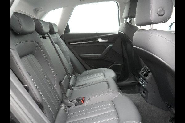 Audi Q5 50 TFSI e quattro S Line PHEV 300pk Dealer O.H | Trekhaak Af Fabriek | 360 Camera | Adaptive Cruise | Head Up | Lederen Stoelen Memory & Verwarmd | Blis | Keyless | Navigatie | Virtual | DAB | 19"L.M | Plug In Hybrid |