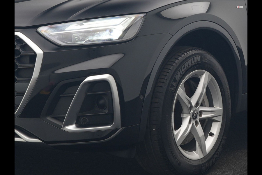 Audi Q5 50 TFSI e quattro S Line PHEV 300pk Dealer O.H | Trekhaak Af Fabriek | 360 Camera | Adaptive Cruise | Head Up | Lederen Stoelen Memory & Verwarmd | Blis | Keyless | Navigatie | Virtual | DAB | 19"L.M | Plug In Hybrid |