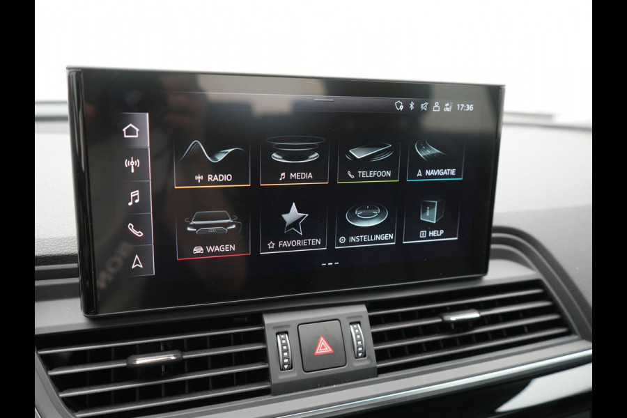 Audi Q5 50 TFSI e quattro S Line PHEV 300pk Dealer O.H | Trekhaak Af Fabriek | 360 Camera | Adaptive Cruise | Head Up | Lederen Stoelen Memory & Verwarmd | Blis | Keyless | Navigatie | Virtual | DAB | 19"L.M | Plug In Hybrid |