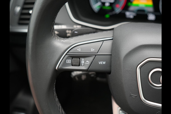Audi Q5 50 TFSI e quattro S Line PHEV 300pk Dealer O.H | Trekhaak Af Fabriek | 360 Camera | Adaptive Cruise | Head Up | Lederen Stoelen Memory & Verwarmd | Blis | Keyless | Navigatie | Virtual | DAB | 19"L.M | Plug In Hybrid |