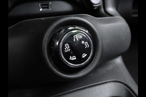 Citroën C4 Cactus 1.2 PureTech Shine (PANORAMADAK,APPLE CARPLAY,STOELVERWARMING,NAVI,CAMERA,LANE ASSIST,LED,CRUISE,NETTESTAAT)