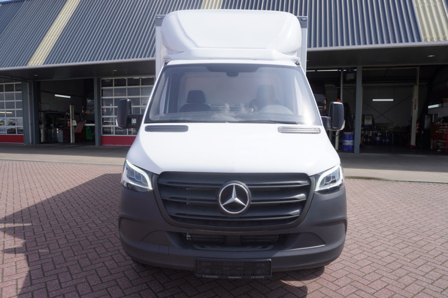 Mercedes-Benz Sprinter 319 CDI 191PK Bakwagen met laadklep Automaat Nr. V068 | Airco | Cruise | Apple-Android DEMO
