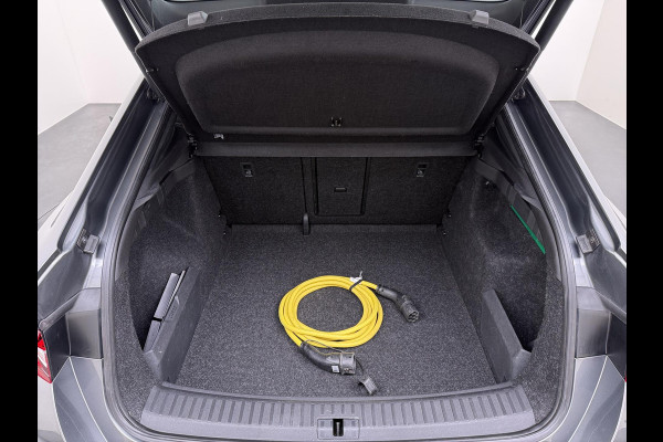 Škoda ENYAQ Coupé iV 80 RS SOH 89% |ELEK. ACHTERKLEP| PANO| ELEK. STOEL MET MEMORY| NET ONDERHOUD GEHAD RIJKLAAR| RS KUIPSTOELEN| DODE HOEK SENSOR| CAMERA| STOEL + STUURVERWARMING|