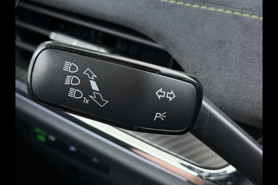 Škoda ENYAQ Coupé iV 80 RS SOH 89% |ELEK. ACHTERKLEP| PANO| ELEK. STOEL MET MEMORY| NET ONDERHOUD GEHAD RIJKLAAR| RS KUIPSTOELEN| DODE HOEK SENSOR| CAMERA| STOEL + STUURVERWARMING|
