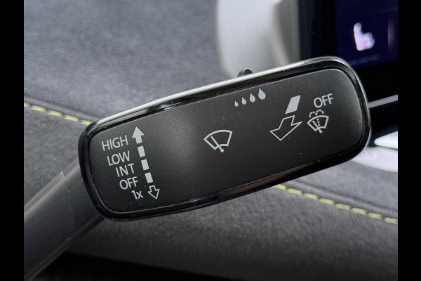Škoda ENYAQ Coupé iV 80 RS SOH 89% |ELEK. ACHTERKLEP| PANO| ELEK. STOEL MET MEMORY| NET ONDERHOUD GEHAD RIJKLAAR| RS KUIPSTOELEN| DODE HOEK SENSOR| CAMERA| STOEL + STUURVERWARMING|