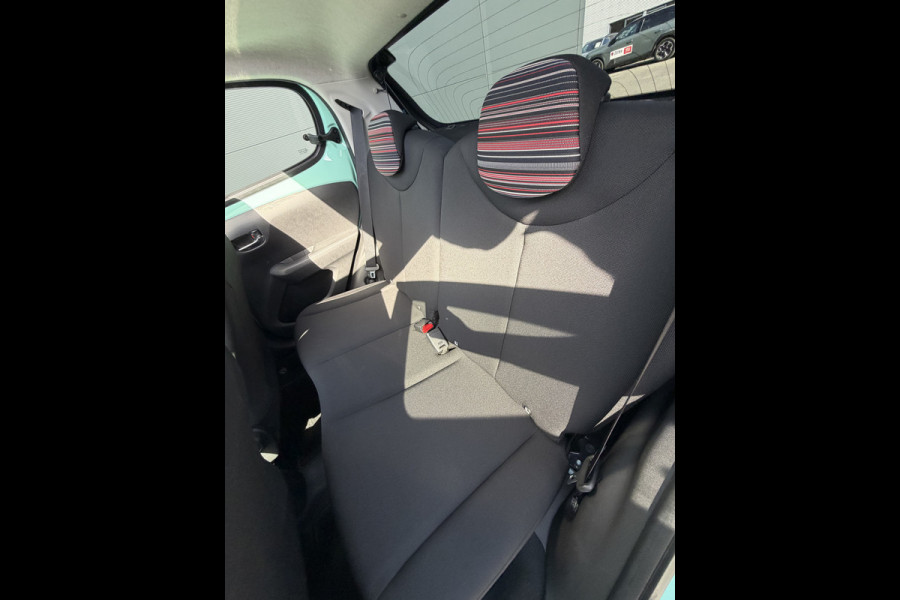 Citroën C1 1.0 VTi Airscape Shine (Navigatie - Automatische Airco - Camera - Apple Carplay - DAB - Elektrisch vouwdak - 15"Lichtmetalen vel