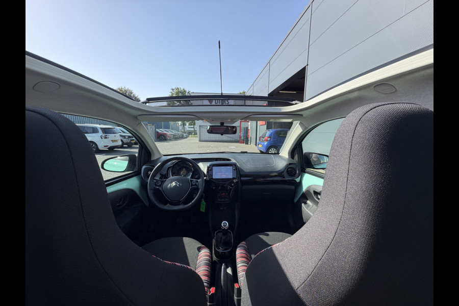 Citroën C1 1.0 VTi Airscape Shine (Navigatie - Automatische Airco - Camera - Apple Carplay - DAB - Elektrisch vouwdak - 15"Lichtmetalen vel
