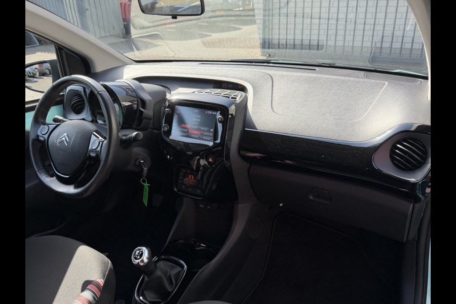 Citroën C1 1.0 VTi Airscape Shine (Navigatie - Automatische Airco - Camera - Apple Carplay - DAB - Elektrisch vouwdak - 15"Lichtmetalen vel