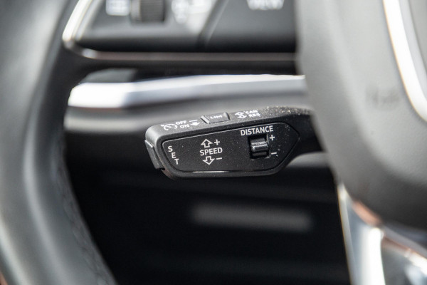Audi Q3 Sportback 45 TFSI e Edition ADAPTIVE CRUISE  / CARPLAY / DEALER ONDERHOUDEN / AUTOMAAT