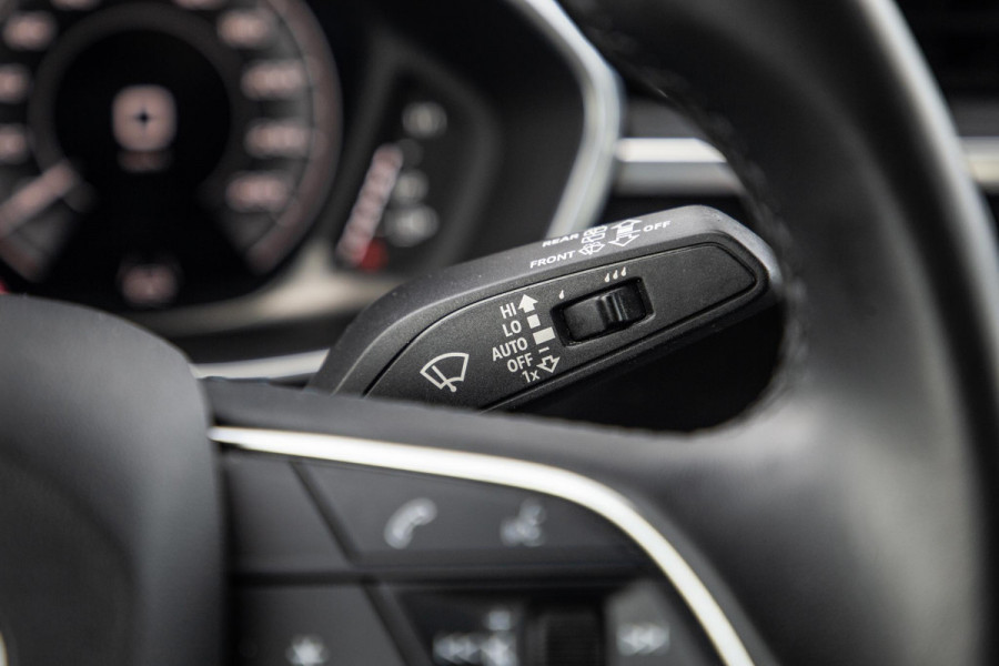 Audi Q3 Sportback 45 TFSI e Edition ADAPTIVE CRUISE  / CARPLAY / DEALER ONDERHOUDEN / AUTOMAAT