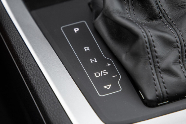 Audi Q3 Sportback 45 TFSI e Edition ADAPTIVE CRUISE  / CARPLAY / DEALER ONDERHOUDEN / AUTOMAAT