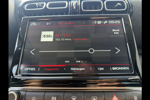Citroën C3 Aircross 110pk Shine (Trekhaak - Camera - Grip Controle - Automatische Airco - Navigatie - LED - Apple Carplay)