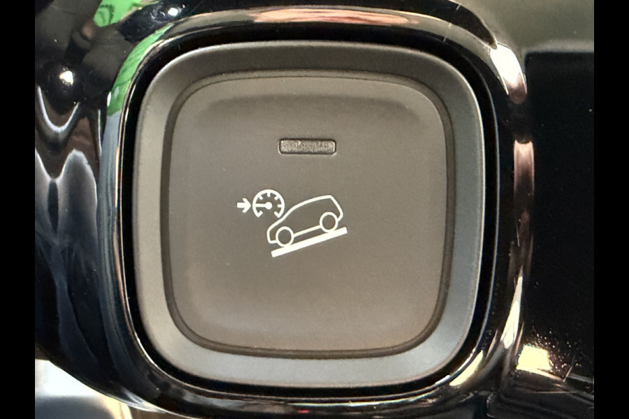Citroën C3 Aircross 110pk Shine (Trekhaak - Camera - Grip Controle - Automatische Airco - Navigatie - LED - Apple Carplay)