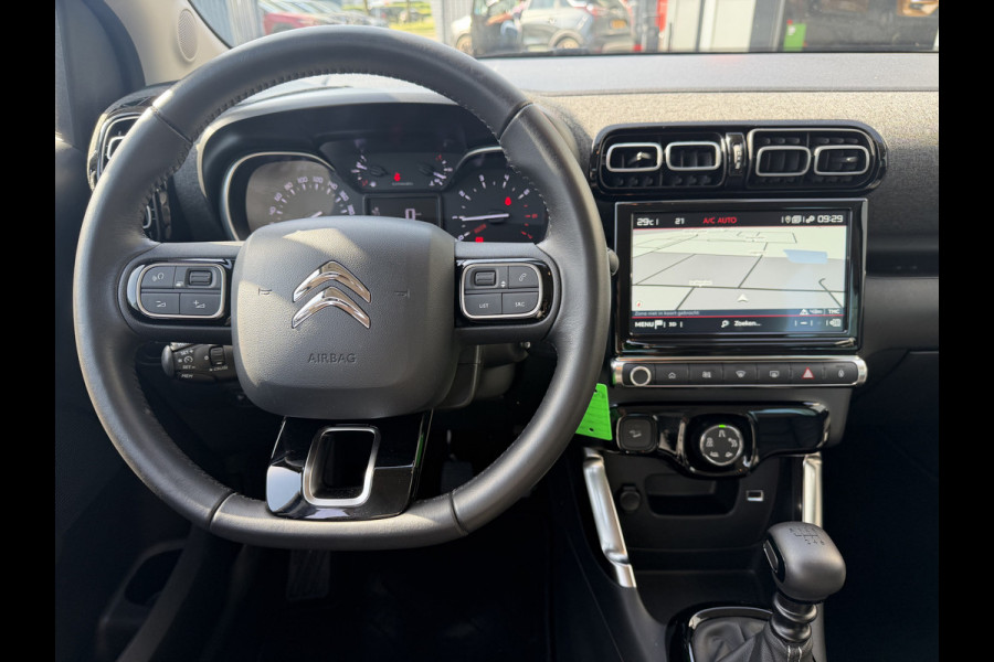 Citroën C3 Aircross 110pk Shine (Trekhaak - Camera - Grip Controle - Automatische Airco - Navigatie - LED - Apple Carplay)