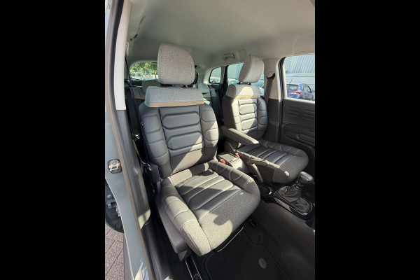Citroën C3 Aircross 110pk Shine (Trekhaak - Camera - Grip Controle - Automatische Airco - Navigatie - LED - Apple Carplay)