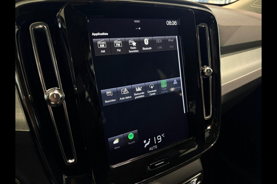 Volvo XC40 T3 Aut. Momentum Pro Parkassist Navigatie Cruise Control 163pk