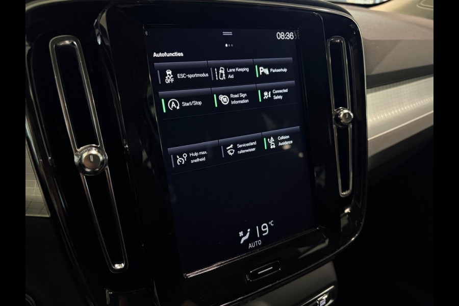 Volvo XC40 T3 Aut. Momentum Pro Parkassist Navigatie Cruise Control 163pk