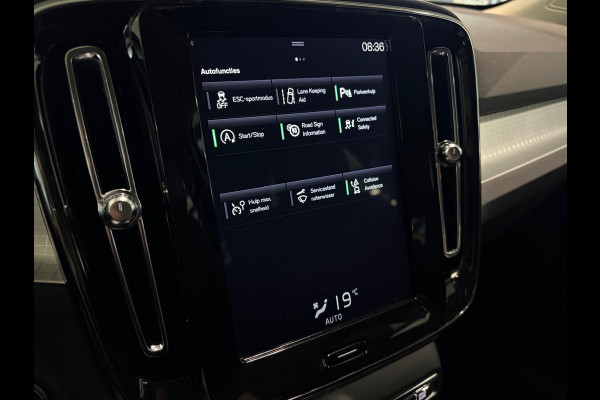 Volvo XC40 T3 Aut. Momentum Pro Parkassist Navigatie Cruise Control 163pk