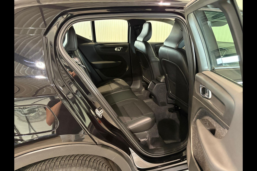 Volvo XC40 T3 Aut. Momentum Pro Parkassist Navigatie Cruise Control 163pk
